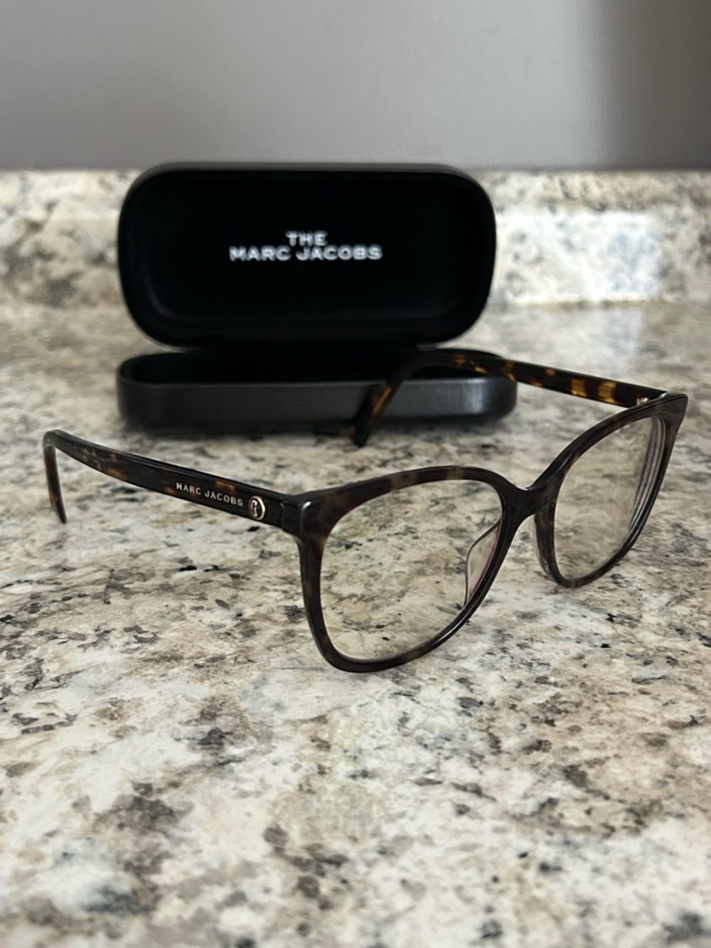 Marc Jacobs Tortoiseshell Full Rim Eyeglass Frames Rectangular Cat Eye w Case - Picture 2 of 15
